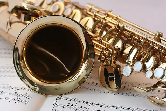 Cómo organizar un maratón de música en español: guía completa