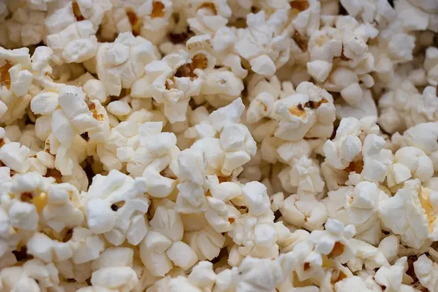 Cómo organizar un maratón de películas en español: guía práctica