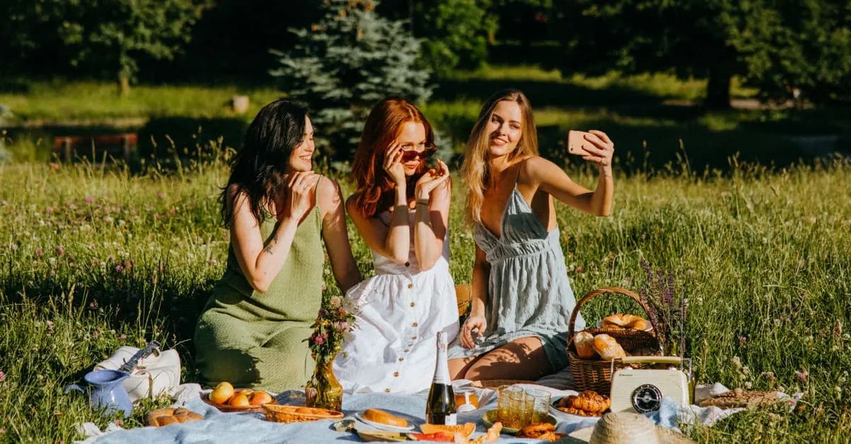 10 actividades de ocio en español para disfrutar con amigos