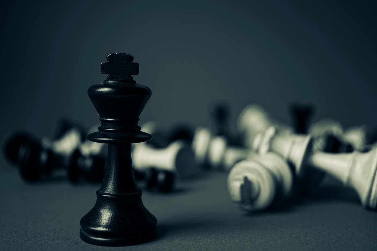 Cómo organizar una noche de juegos de mesa en español