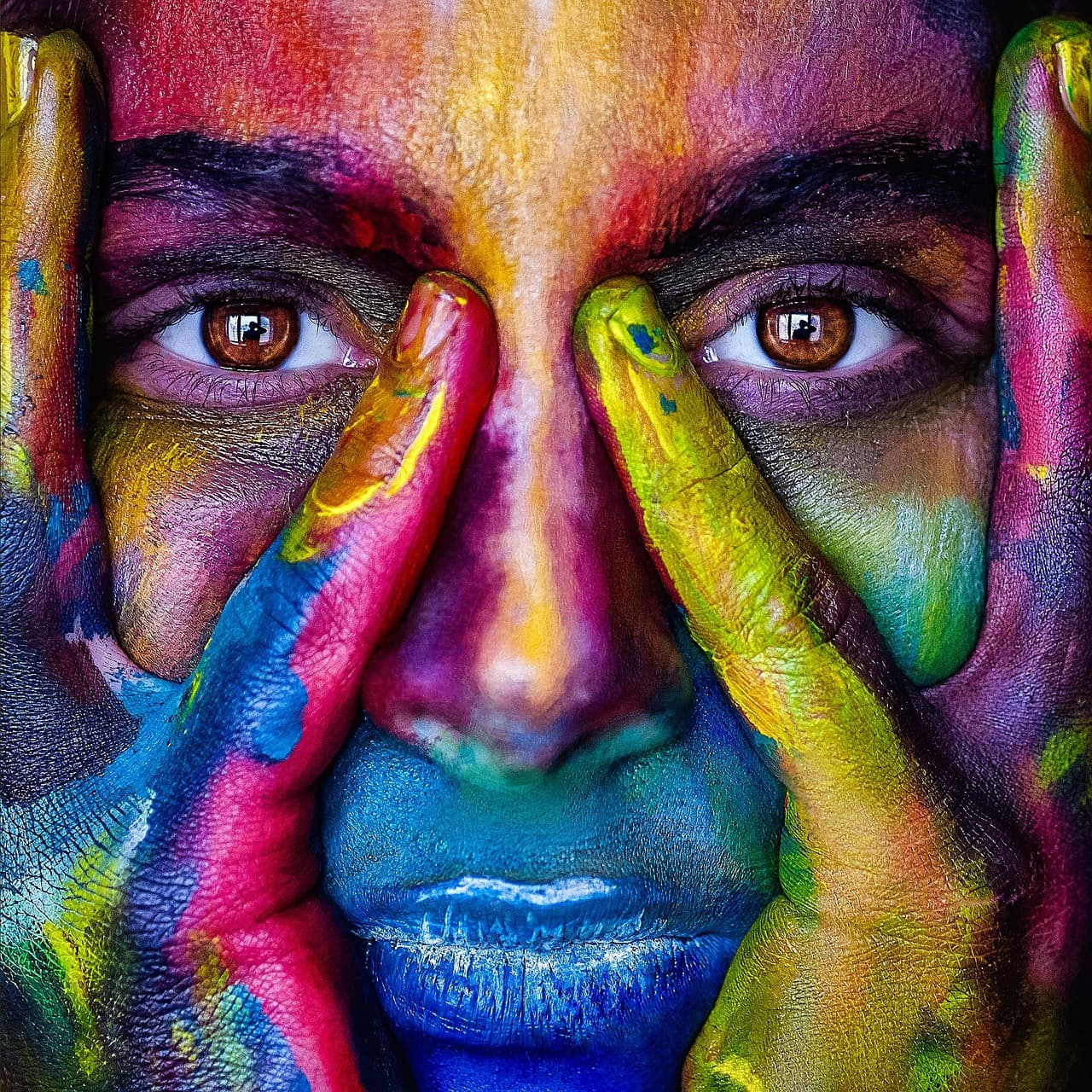 Cómo disfrutar de un festival cultural en español: consejos y recomendaciones
